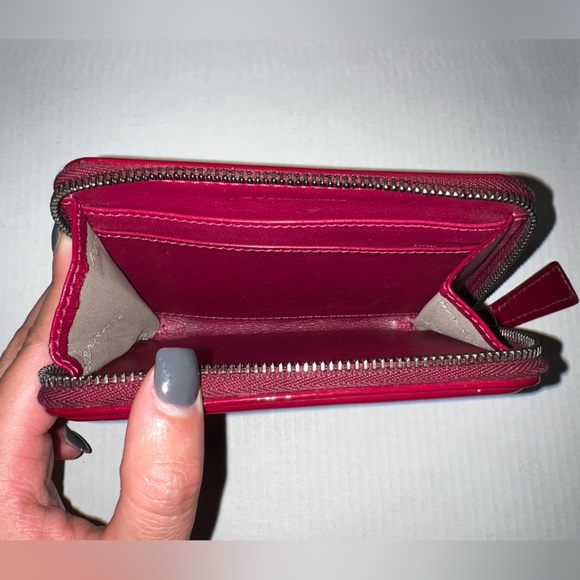 BURBERRY Authentic Small Wallet in Hot Pink - Picture 8 of 8